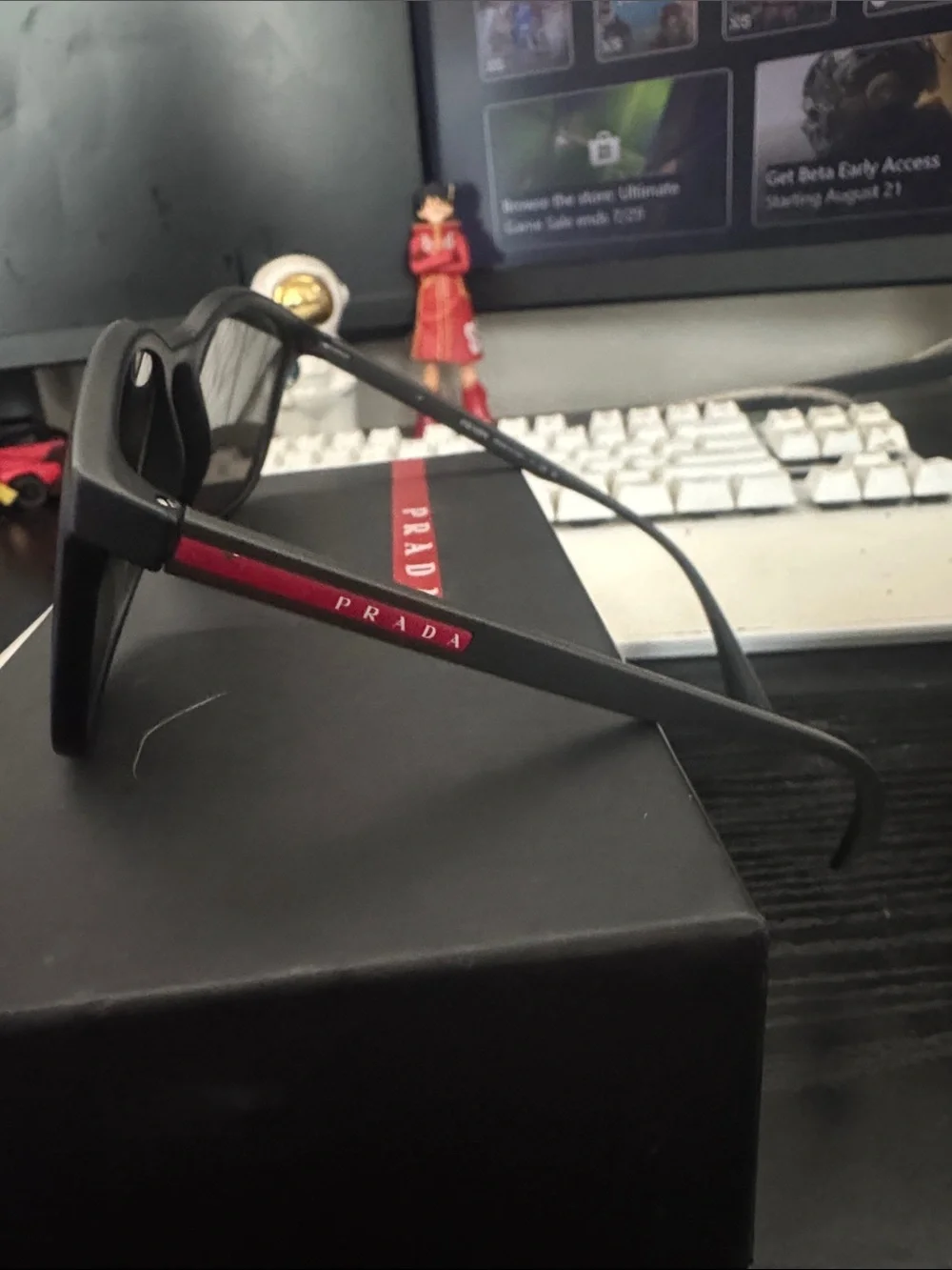 Men's Prada Sunglasses - Classic Polarized Look